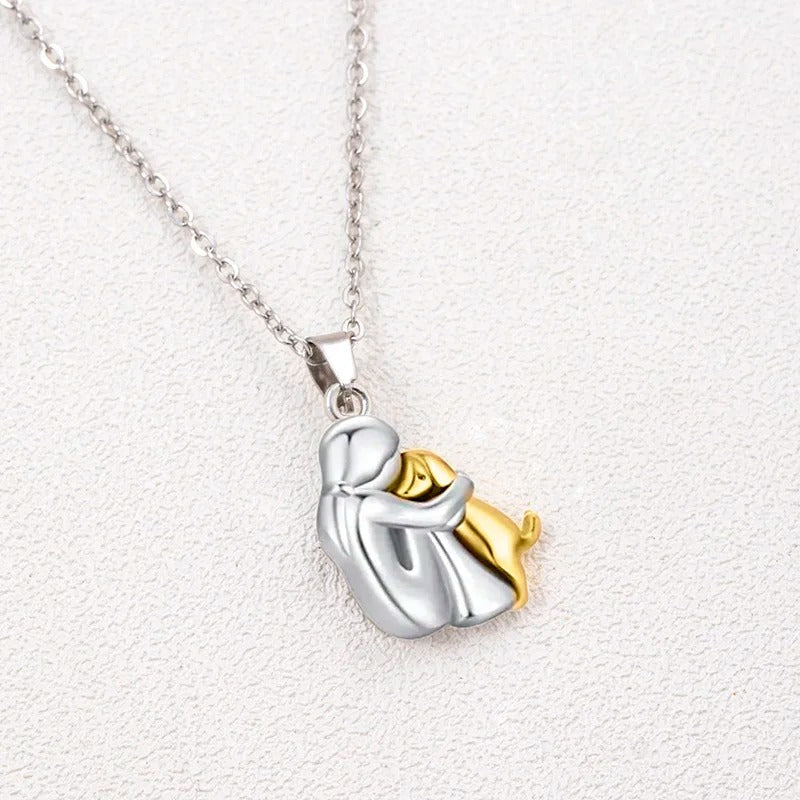 Fedelma™ | Hug Pendant Necklace