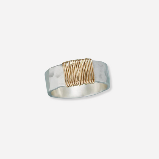 Zoe Vintage Gold Wire Ring