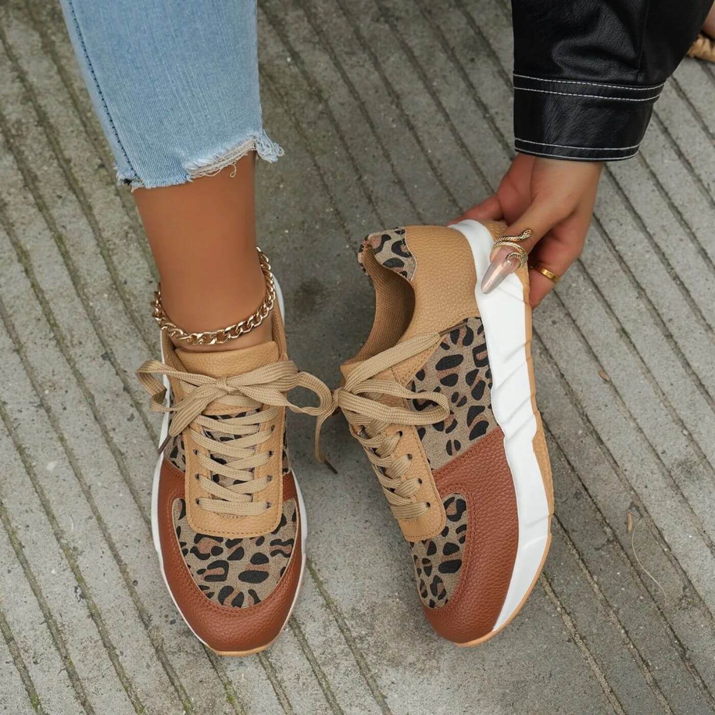 Marieke™ | Leopard Print Orthopedic Sneakers