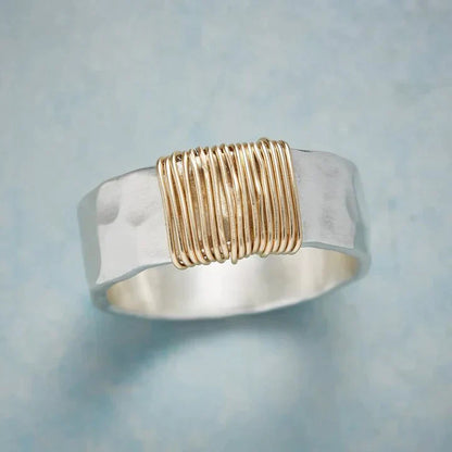 Zoe Vintage Gold Wire Ring